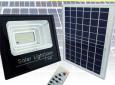 PROYECTOR SOLAR 241 LED DE 200 WATTS CON PANEL Y CONTROL.