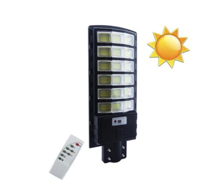 Foco Para Poste Solar De 300 Watt Con 18 Placas Y 594 LED.