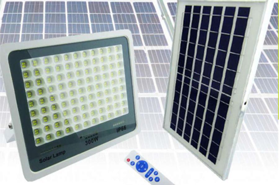 PROYECTOR SOLAR LED 300 WATT, 396 LED C. REMOTO EN METAL E INDICADOR DE CARGA